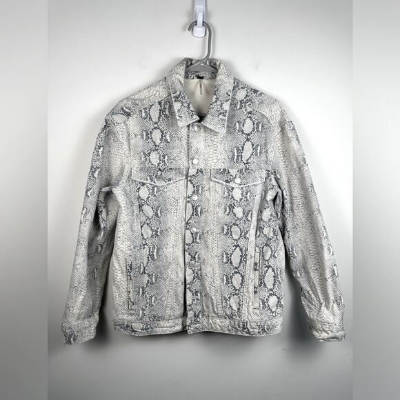 Free People Jackets & Blazers - Free People Snakeskin Trucker Jacket Denim Printed Size Small EUC